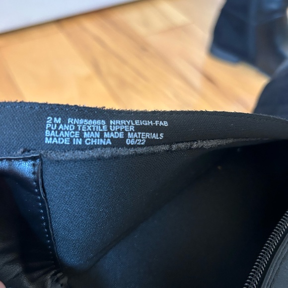 Girls sz 2 black Nordstrom Rack knee high boots - Picture 3 of 5